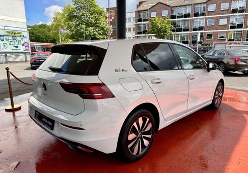 Volkswagen Golf, 2025