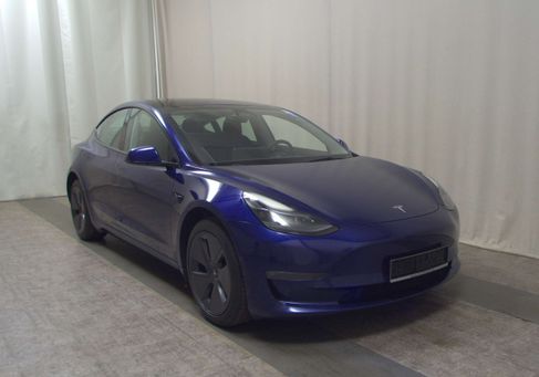 Tesla Model 3, 2022 3