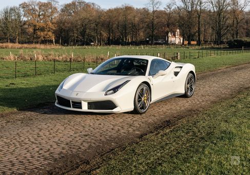 Ferrari 488 GTB, 2016