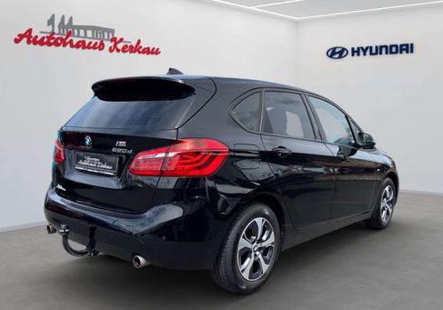 BMW 220, 2018 3