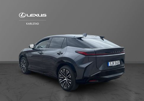 Lexus, 2023