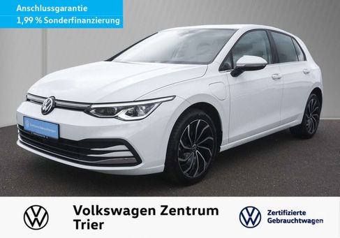 Volkswagen Golf, 2022