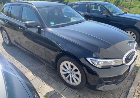 BMW 318, 2021