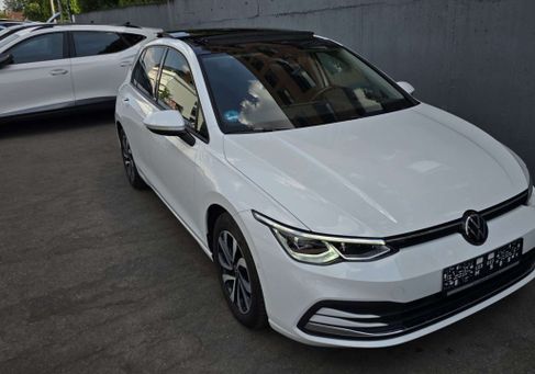 Volkswagen Golf, 2022