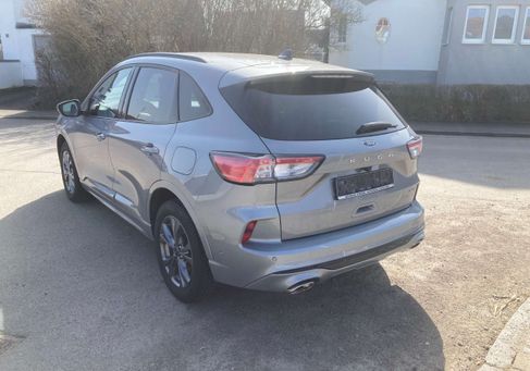 Ford Kuga, 2022