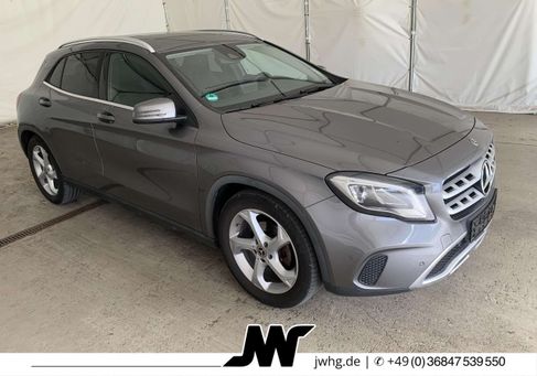 Mercedes-Benz GLA 180, 2020
