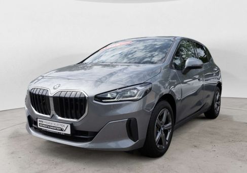 BMW 220, 2025