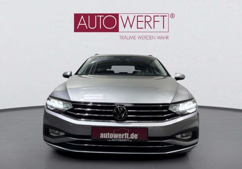 Volkswagen Passat Variant, 2023