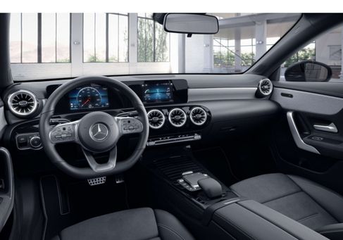 Mercedes-Benz CLA 250, 2021
