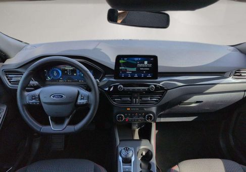 Ford Kuga, 2023