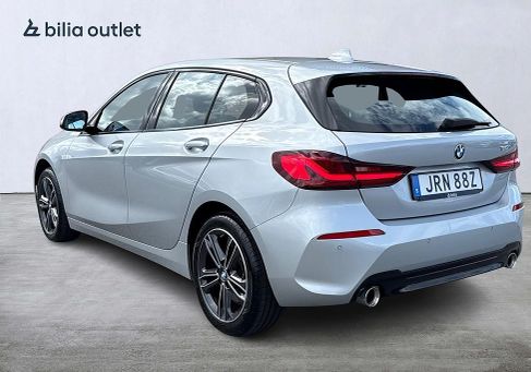 BMW 120, 2022