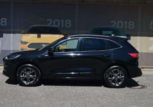 Ford Kuga, 2022
