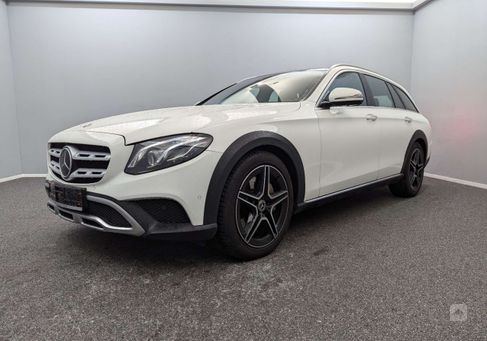 Mercedes-Benz E 400, 2019