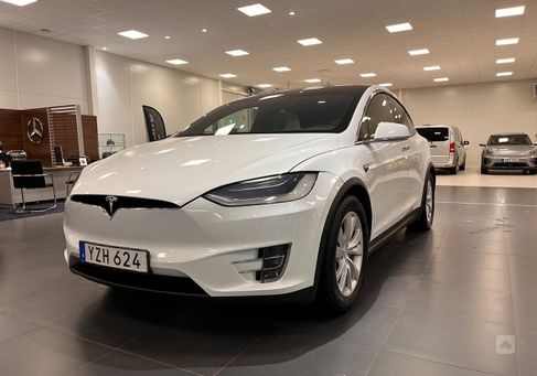 Tesla Model X, 2018