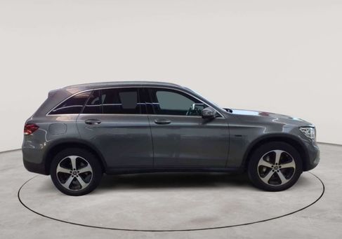 Mercedes-Benz GLC 300, 2021 3