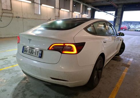 Tesla Model 3, 2022 2