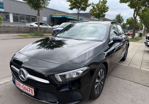Mercedes-Benz A 180, 2020