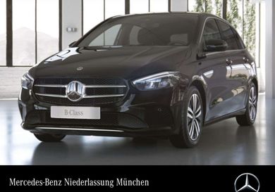 Mercedes-Benz B 180, 2022