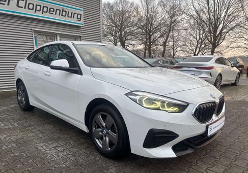 BMW 216, 2022