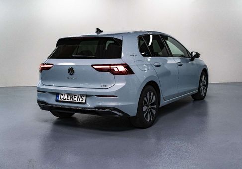 Volkswagen Golf, 2024 3