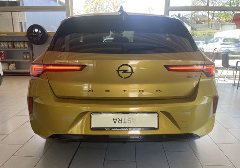 Opel Astra, 2022