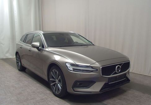Volvo V60, 2022 3