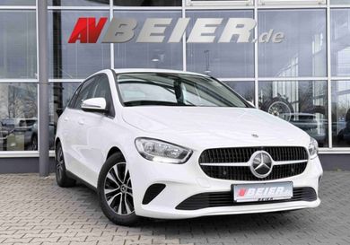 Mercedes-Benz B 180, 2024