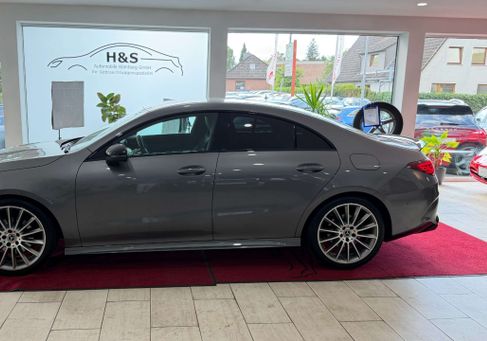Mercedes-Benz CLA 200, 2022