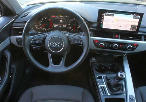 Audi A4, 2023