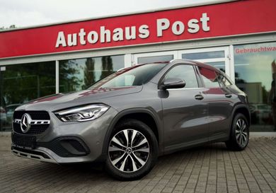 Mercedes-Benz GLA 200, 2021