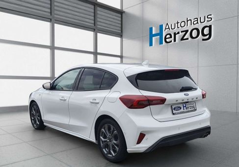Ford Focus, 2024 3