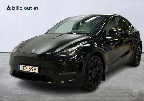 Tesla Model Y, 2021