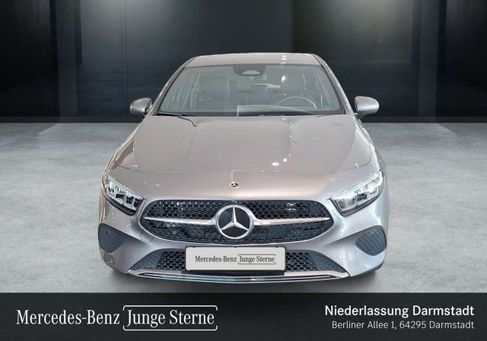 Mercedes-Benz A 180, 2026 3