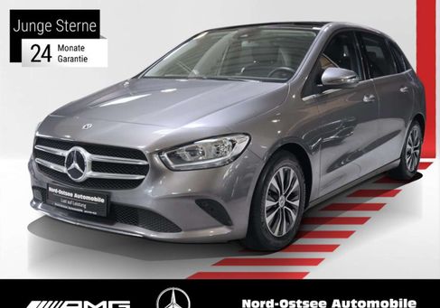 Mercedes-Benz B 180, 2020