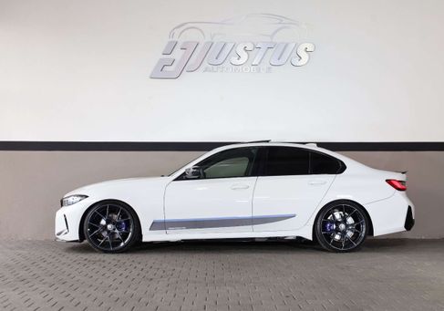 BMW 330, 2021