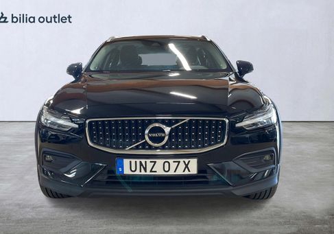Volvo V60 Cross Country, 2022 2