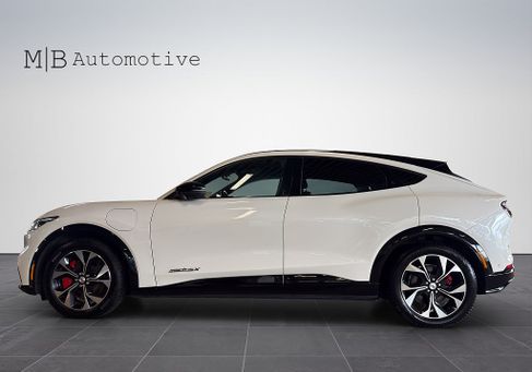 Ford Mustang Mach-E, 2022