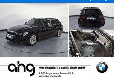 BMW 330, 2022