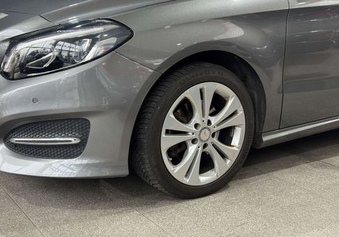 Mercedes-Benz B 200, 2017