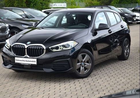 BMW 118, 2024