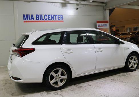 Toyota Auris Touring Sports, 2016