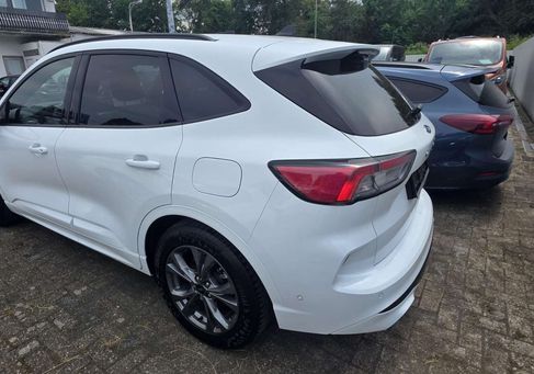 Ford Kuga, 2021