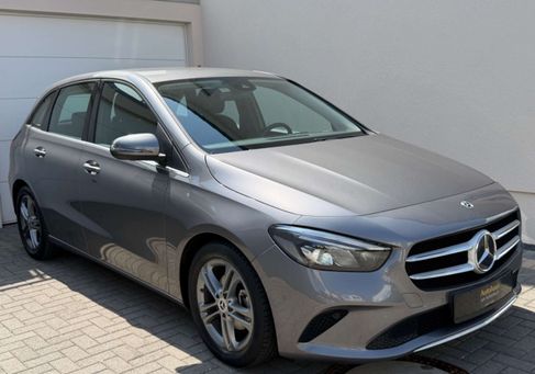 Mercedes-Benz B 180, 2019