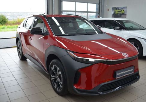 Toyota bZ4X, 2023 3
