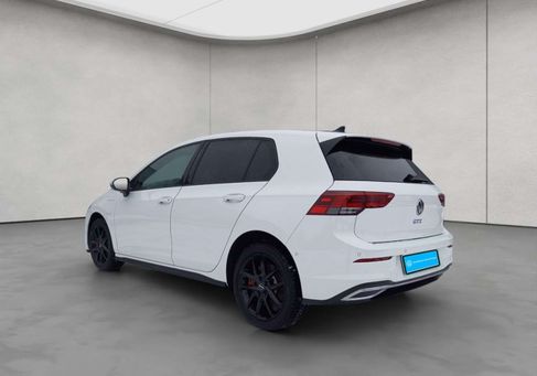 Volkswagen Golf, 2022