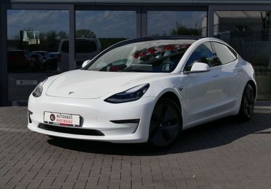 Tesla Model 3, 2020