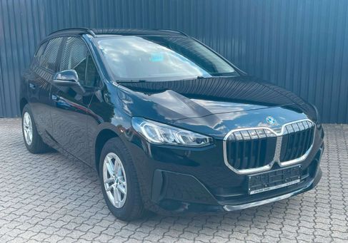 BMW 216, 2025