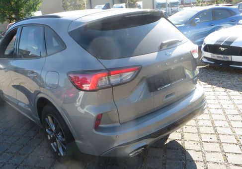 Ford Kuga, 2022