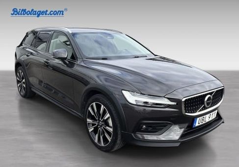 Volvo V60 Cross Country, 2024