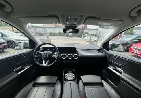 Mercedes-Benz B 180, 2019